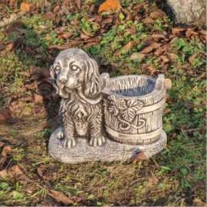 Figurka ogrodowa, betonowa PIES Z WIADREM - Z124