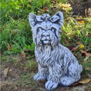 Figurka ogrodowa, betonowa PIES- Z31