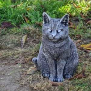 Figurka ogrodowa, betonowa KOT- Z59